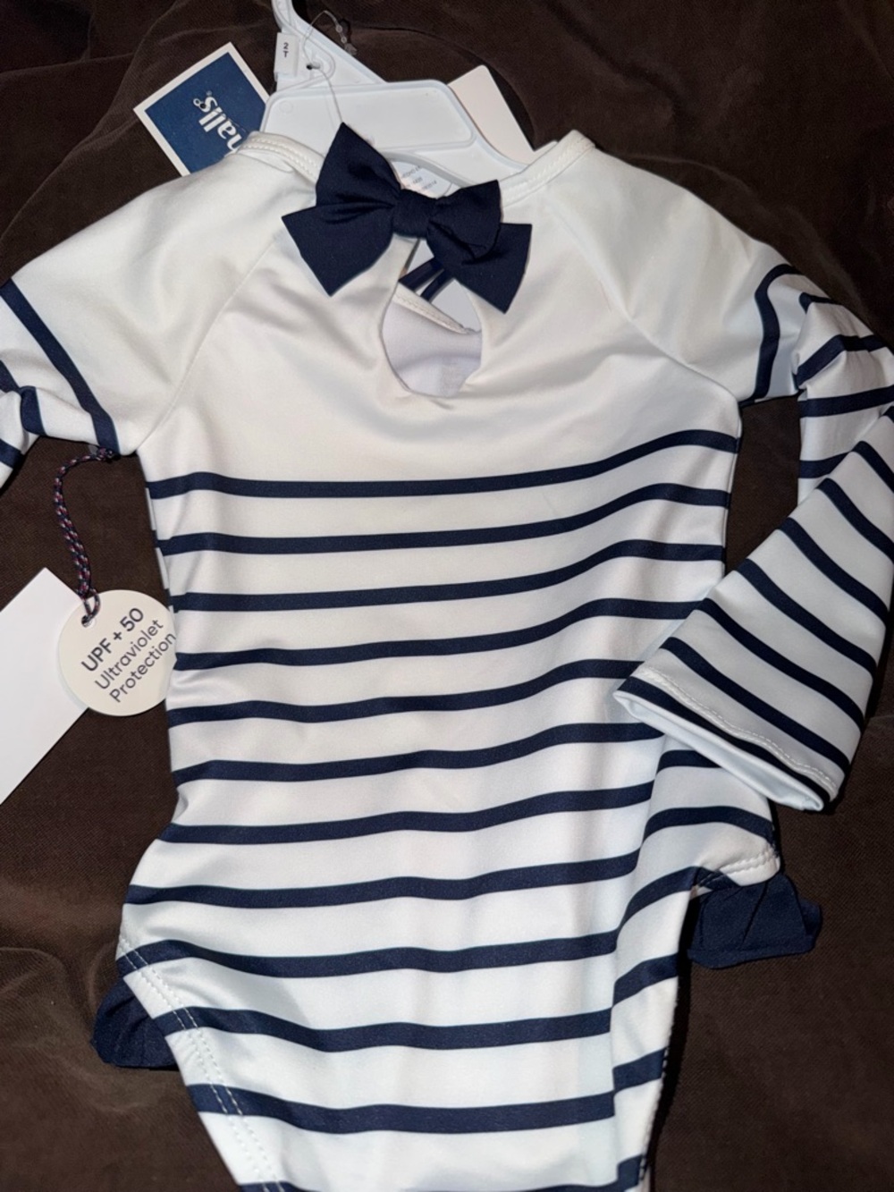 girls Sperry Striped Long-Sleeve One-Piece with matching sunglasses
2t NWT - Picture 8 of 10
